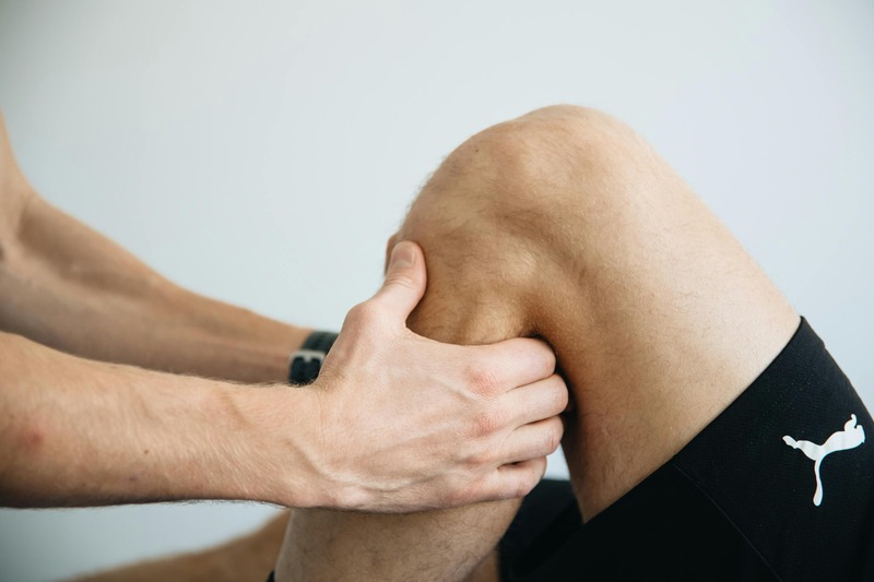 Treating runner's knee
